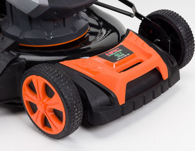 Kositëse bari NAC 40V, bateri 6Ah, prerje 46 cm, kosh 60 L, e zezë