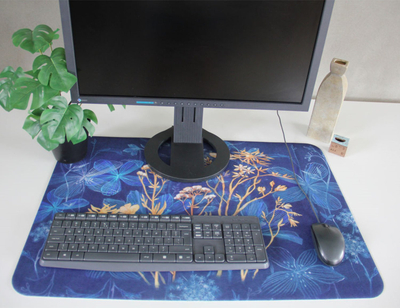 Nënmouse dhe mbrojtëse tavoline Bertoni Midnight, felt ekologjik, 50x70 cm, gri e errët