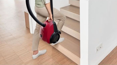 Fshesë me korent me qese Bosch BGBS2RD1, 3.5L, 600W, e kuqe e zezë