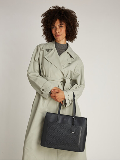 Çantë elegante për femra Calvin Klein, e zezë