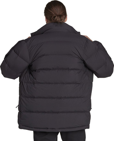 Xhaketë dimri Adidas Helionic Mid-Length Down për burra, me pupla, material që s’e merr uji, e zezë