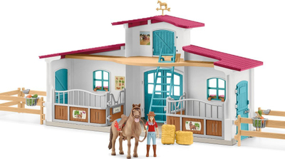 Set loje Schleich Horse Club Basic Riding Center, stallë me kalë dhe kalorëse, 75 pjesë, shumëngjyrësh
