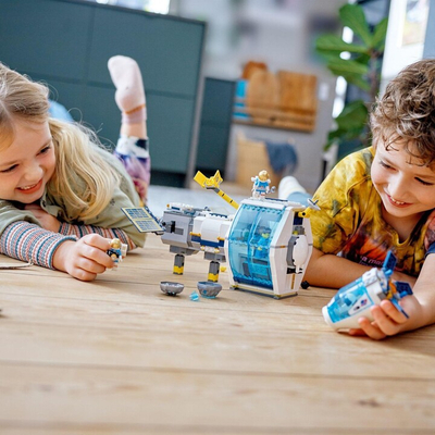 Играчка LEGO® City 60349 Lunar Space Station, 500 парчиња