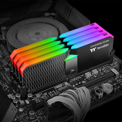 Memorie Thermaltake Toughram XG RGB, DDR4, 64 GB, 3600 MHz, CL18, R016R432GX2-3600C18A