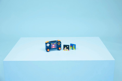 Konsolë lojërash LEGO Retro Video Game Console LEGO31380, set ndërtimi dekorativ, shumëngjyrëshe