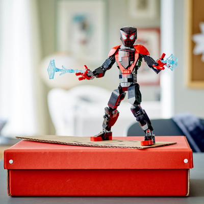 Set Lego Marvel Miles Morales 76225, 238 pjesë, 23cm, i zi e kuq