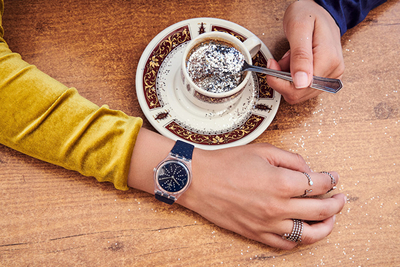 Orë dore Swatch Flocon GE262