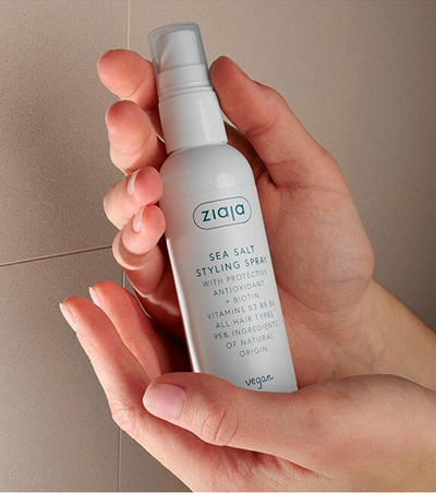 Sprej Ziaja stilues për flokë me kripë deti, 90 ml
