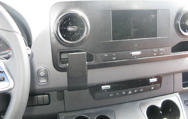Mbajtëse ProClip Brodit 855442 për Mercedes Benz Sprinter, montim në mes, ABS, e zezë
