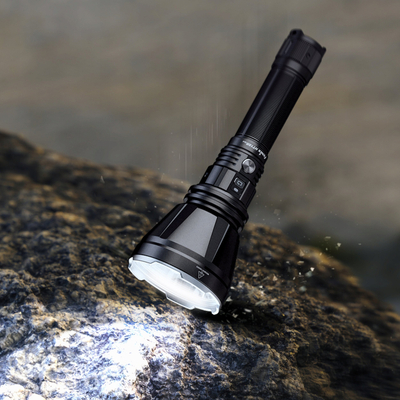 Elektrik dore Fenix HT18R V2.0, 3700 lm, rreze 1100 m, USB-C, i zi