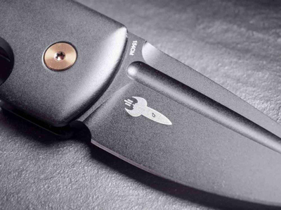 Thikë automatike Boker Plus Harlock Mini, çelik 154CM, dorezë çeliku, e zezë