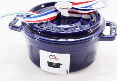 Tenxhere gize Staub Round Cocotte, 24cm, 3.8L, blu e errët