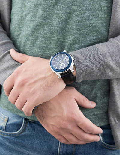 Orë dore Guess Pinnacle W0673G4