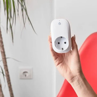 Prizë e mençme Shelly Plug, Wi‑Fi, 3500 W, e bardhë