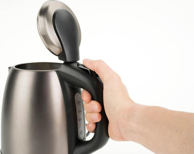 Ibrik elektrik Black+Decker BXKE2202E, 1.7 litra, 2200 W, inoks argjendtë