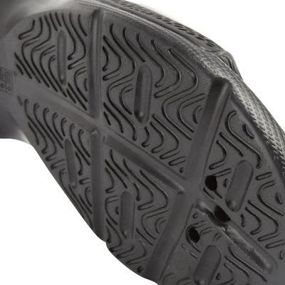 Pantofla pishine Speedo Biofuse, taban antirrëshqitës, thahet shpejt, e zezë