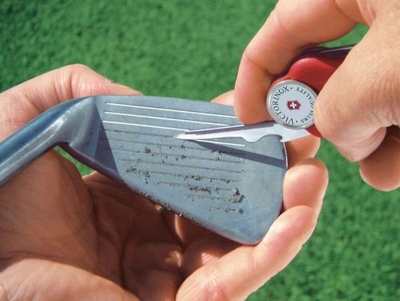Mjet golfi Victorinox Golf Tool Canada, multifunksional, i kuq