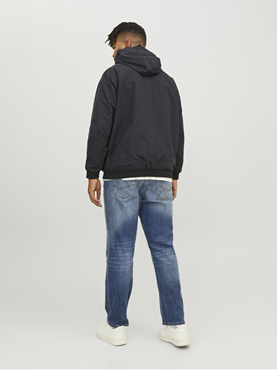 ​Xhaketa për meshkuj Jack & Jones Plus, e zezë