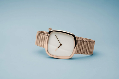 Orë grash Bering Classic Pebble 18034-364, e artë