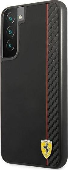 Futrollë telefoni Ferrari On Track Carbon Stripe FESAXHCS22MBK, për Samsung Galaxy S22+, kapak i fortë, e zezë