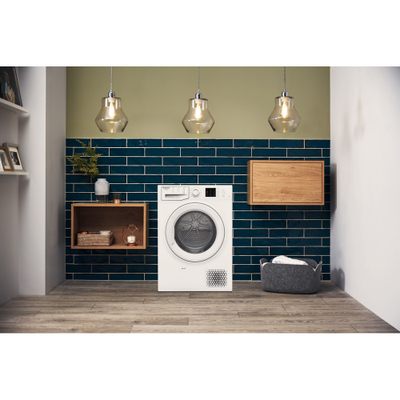 Rrobatharëse Ariston Hotpoint NT CM10 8B EU, 8kg