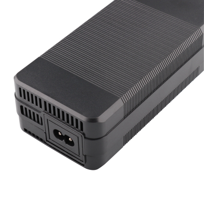 Karikues Tangspower për trotinet & E-bike 48V 3A-4A - Fast Charging DC 5.5