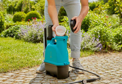 Прскалка за на грб Gardena 12L, пластика, сина и црна