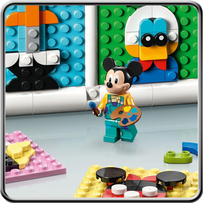 Set LEGO Disney 100 Years of Iconic Disney Animations 43221, 12 panele, minifigurë Mickey Mouse, shumëngjyrësh