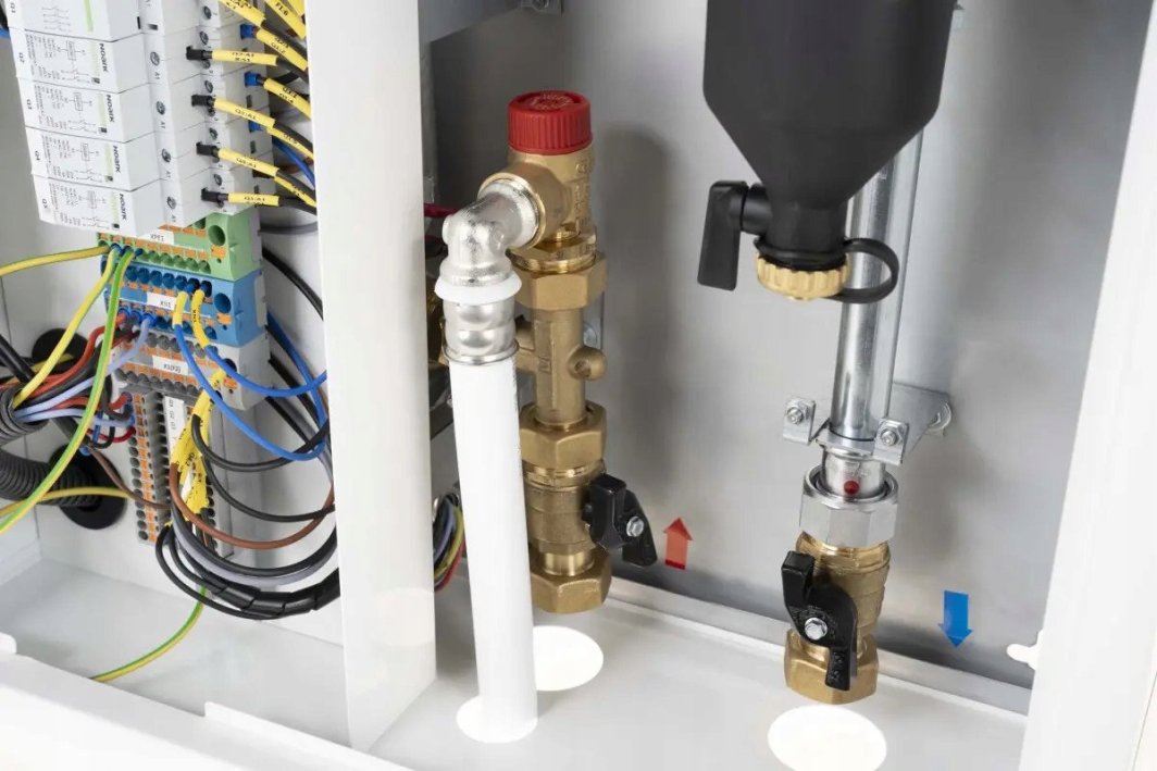 Modul hidraulik Ariston AMB 760, për pompa nxehtësie monoblock, lidhje G1", i bardhë 6