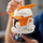 Set LEGO Star Wars 75350 Helmet komandanti i kloneve Cody, 766 copa, dekor për t’u mbledh, portokalli me të bardhë