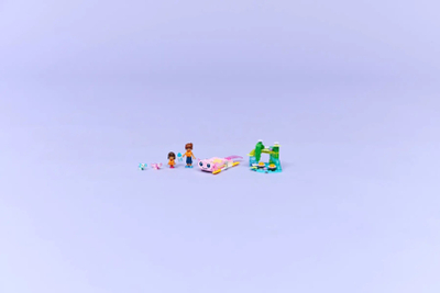 Lodër ndërtimi LEGO Friends Axolotl Boat for Adventures 42681, set me varkë, shumëngjyrëshe