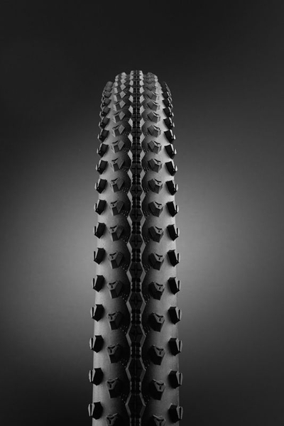 Gomë biçiklete MTB Vredestein Black Panther Heavy Duty 55-622, 29x2.20, e zezë