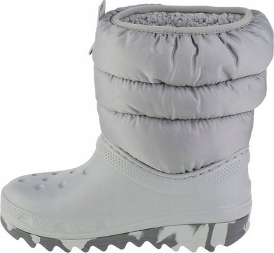 Çizme bore fëmijësh Crocs Classic Neo Puff Boot Jr 207684-007, slip-on, me shputë antirrëshqitëse, gri