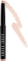 Hije sysh krem në shkop Bobbi Brown Long-Wear Waterproof, që s’e merr uji dhe rri gjatë