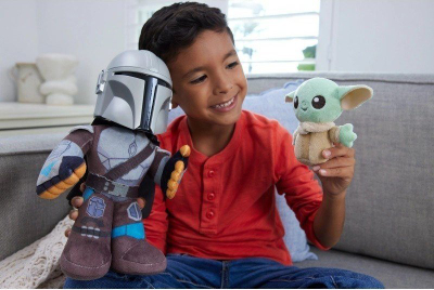 Lodër pelushi Star Wars Mandalorian me Grogu, 28cm, me tinguj, shumëngjyrëshe
