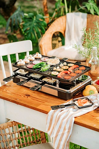 Grill elektrik Adler AD 6616 Raclette 4 në 1, 1400W, për 8 persona, i zi