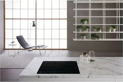 Плотна со индукција Whirlpool WLS7960NE, 60 cm, 4 зони за готвење, црна