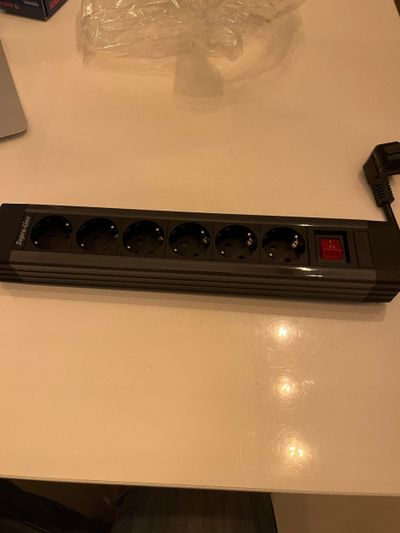 Zgjatues elektrik REV 0015663513, 6 vende Schuko, kabllo 3m, anthracite