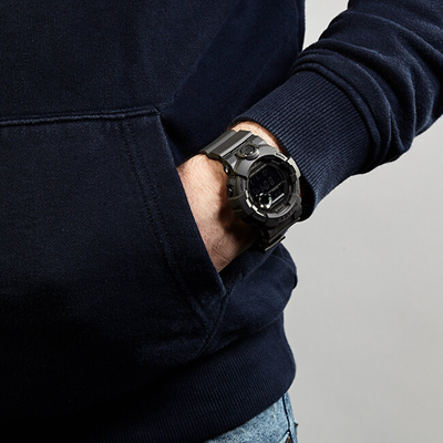 Orë dore për meshkuj Casio G-Shock G-Squad, e zezë