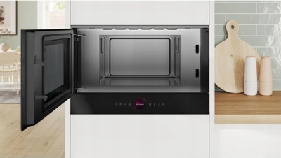 Furrë me mikrovalë e inkas Bosch BFL7221B1, 21L, 900W, e zezë