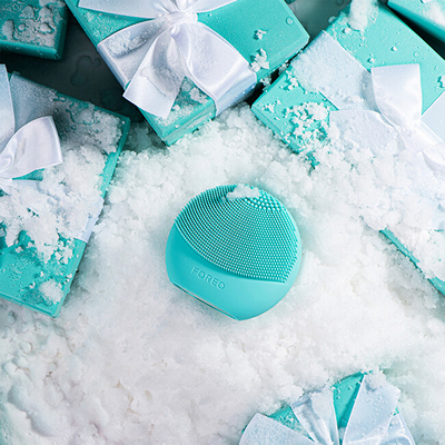 Brushë sonike për pastrimin e fytyrës Foreo LUNA Play Plus 2 kDKR9477, Peach of Cake!