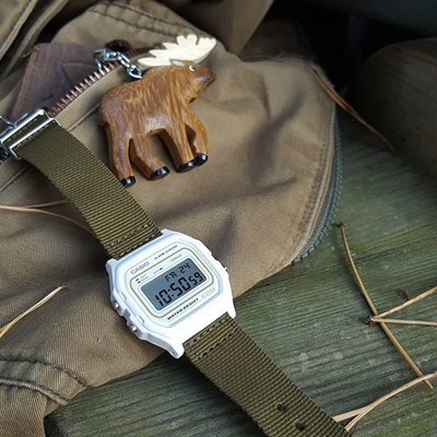 Orë dore Casio Retro W-59B-3AVEF