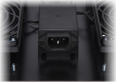 Panel ftohës për kabinet RACK Delta A19-4W, me 4 ventilatorë, 230V AC, i zi