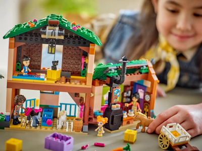 Lodër LEGO Friends Farm and Stable for Pony 42654, sete ndërtimi, me stallë