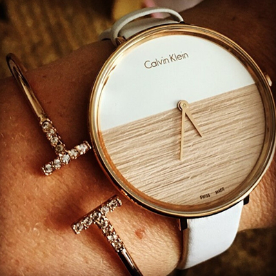 Orë dore Calvin Klein Rise K7A236LH