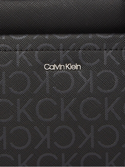 Çantë krahu për femra Calvin Klein mCK5009, e zezë