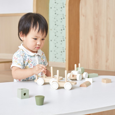 Lodër druri tren PolarB Viga Toys Stacking, me vagona, shumëngjyrësh