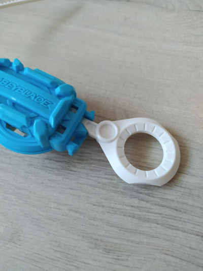 Lodër Beyblade Burst Surge Curse Devolos D6, Starter Pack, me launcher, shumëngjyrëshe