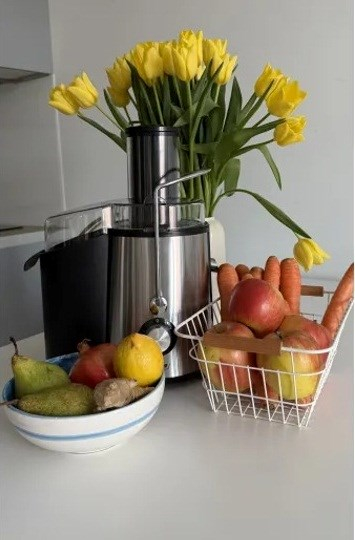 Shtrydhëse frutash MPM MSO-18M, 150W, enë lëngu 1L, çelik inox