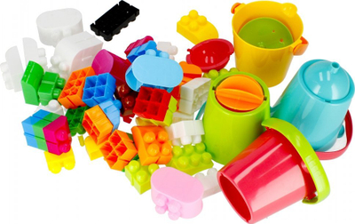 Set lodrash uji MEGA CREATIVE Water Toy Cups 3in1 498902, gota plastike, shumëngjyrëshe